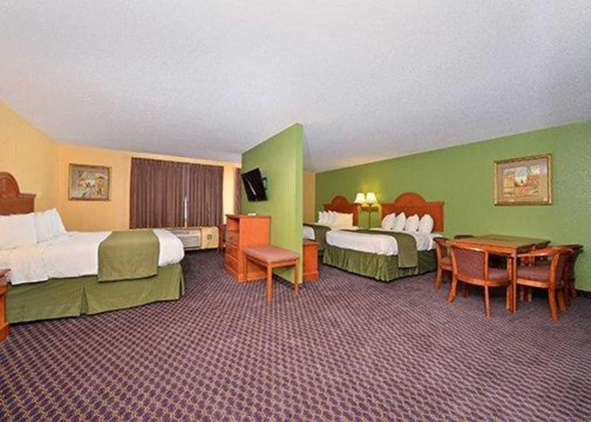Quality Inn & Suites Grinnell Zewnętrze zdjęcie